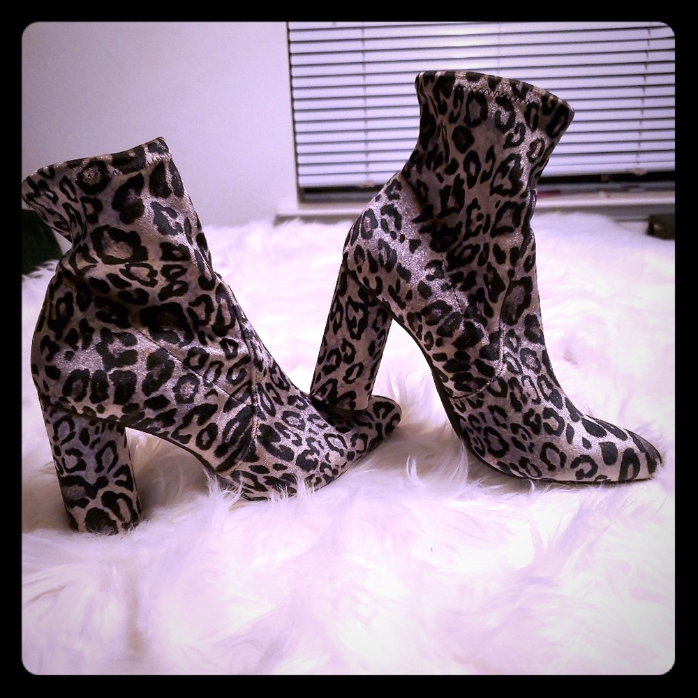 Grey leopard print booties